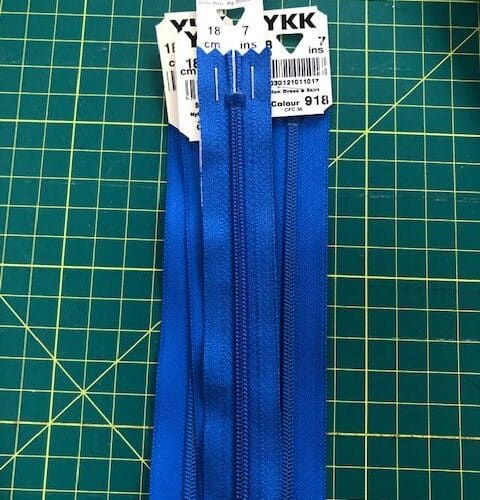 Blue Zip 18cm