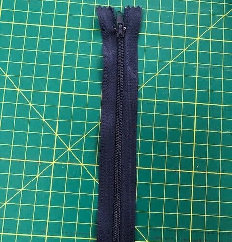 Navy Blue Zip 18cm
