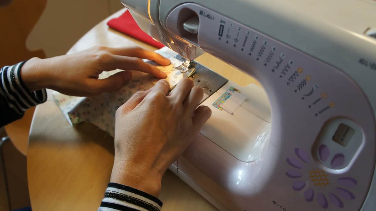 Sewing courses with attention to detail
